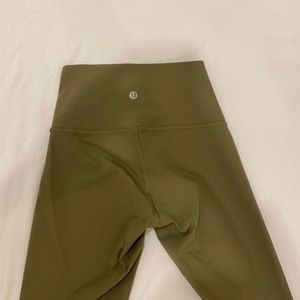 Lululemon leggings